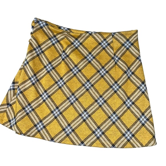 Madden NYC Yellow/black plaid pull on mini skirt Clueless above the knee SZ S - Picture 4 of 12